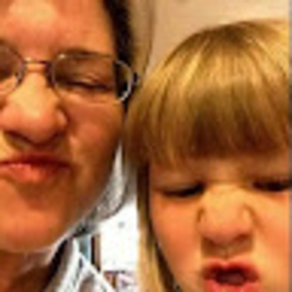 Meet your Posher, Cc - Picture 1 of 1